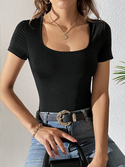 KİM Kİ O KARE YAKA ESNEK ALTTAN ÇITÇIT KAPAMA BODYSUIT